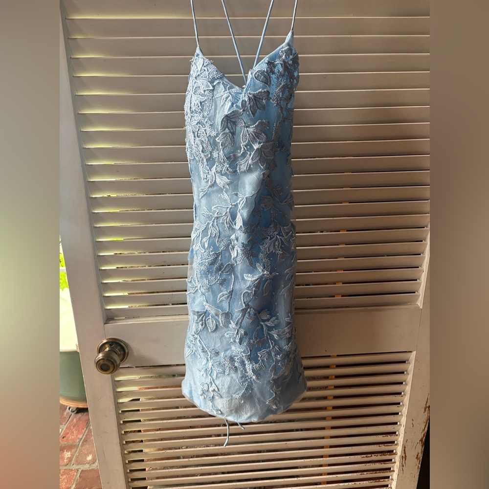 Elegant Blue Lace Mini Dress